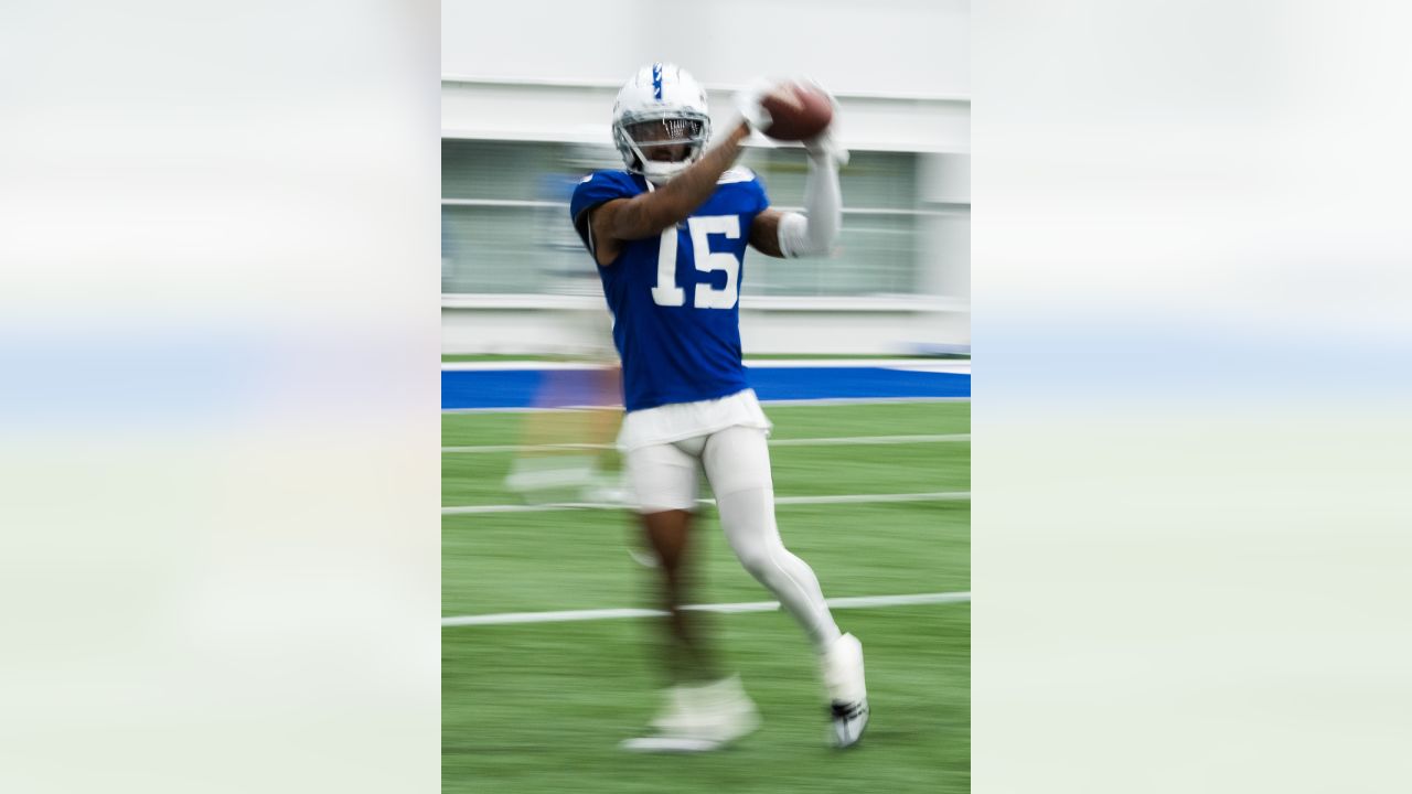 Indianapolis, Indiana, USA. 28th Nov, 2022. Indianapolis Colts wide  receiver Mike Strachan (17) wears a Kicking the Stigma t-shirt prior to an  NFL game between the Pittsburg Steelers and the Indianapolis Colts