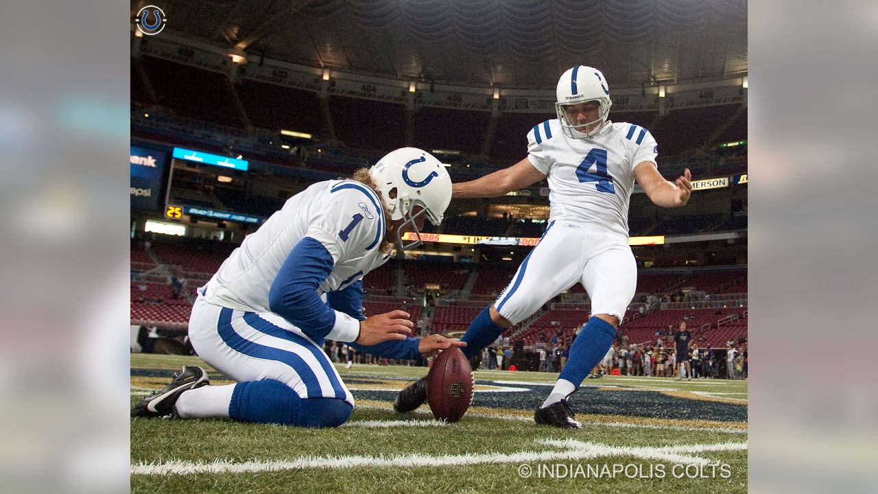 Indianapolis Colts on Twitter: CLICK to enter #UHCHELMETS. You could score  an Adam Vinatieri autographed helmet and new football helmets for your  Indiana High School.   /  Twitter