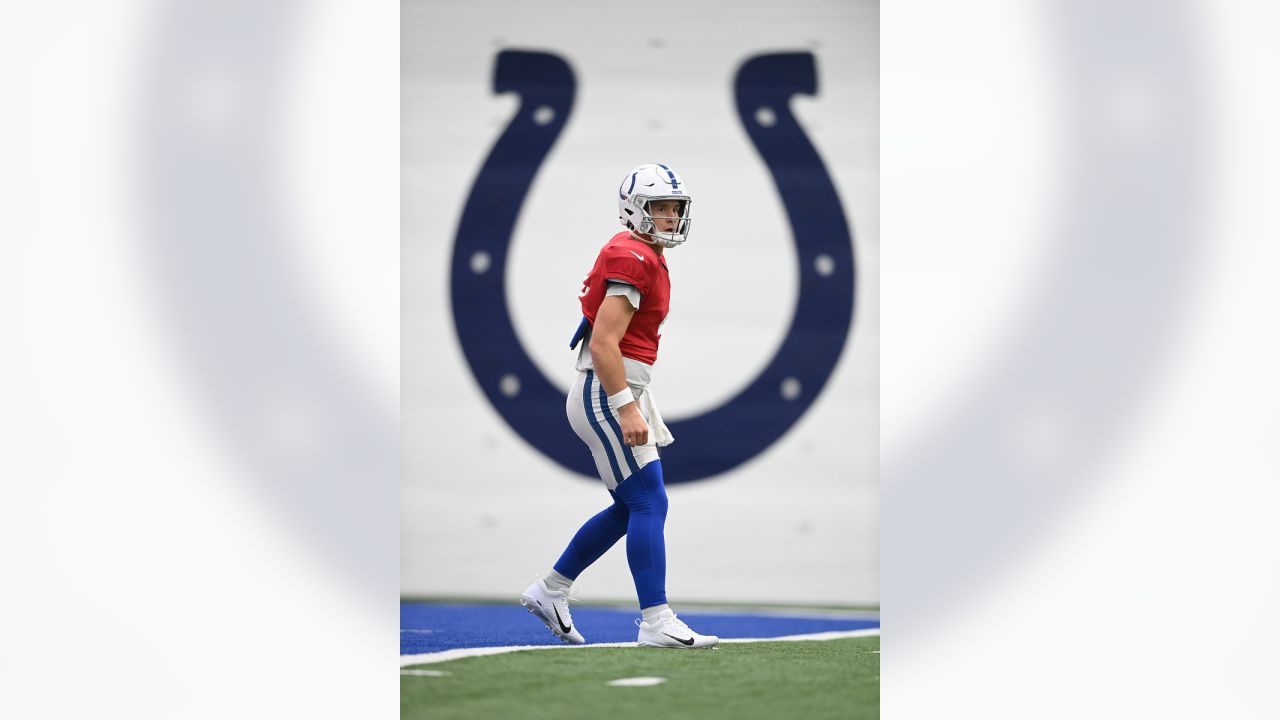 Colts change QBs, try to change direction against Commanders