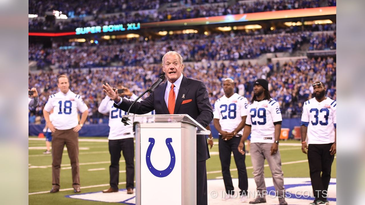 Super Bowl Reunion Can Wait. Colts Duties Beckon. - The New York Times