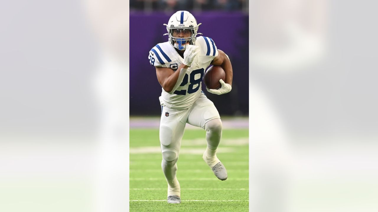 Colts' Taylor ruled out with ankle injury against Vikings