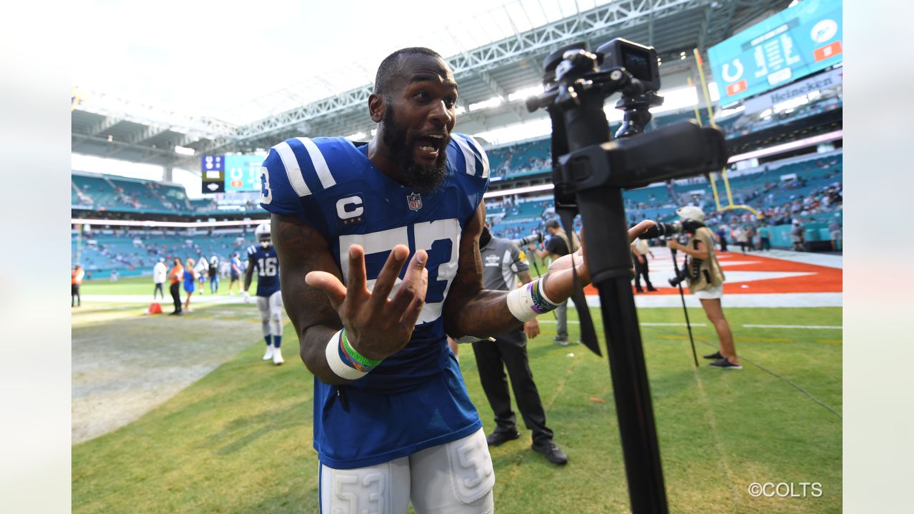 Darius Leonard demands respect after Colts were shutout at NFL Honors