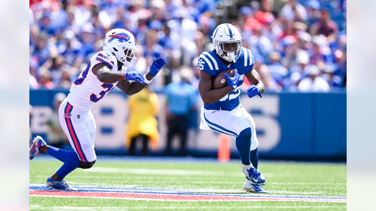 Colts rookie QB Anthony Richardson throws bad INT on his first preseason  possession