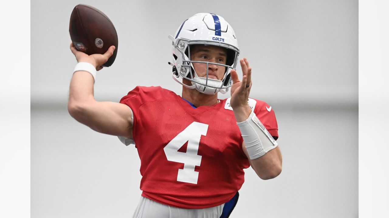 Indianapolis Colts quarterback Sam Ehlinger (4) plays against the