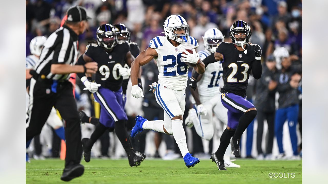 Colts RB Taylor Continues To Lead Pro Bowl Fan Voting - Spectacular Magazine