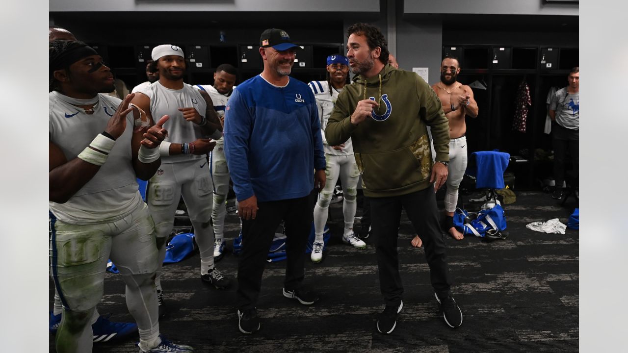 Jake's Takes  Jeff Saturday Turns to Matt Ryan as Indianapolis Colts Defy  Odds vs. Las Vegas Raiders - Sports Illustrated Indianapolis Colts News,  Analysis and More