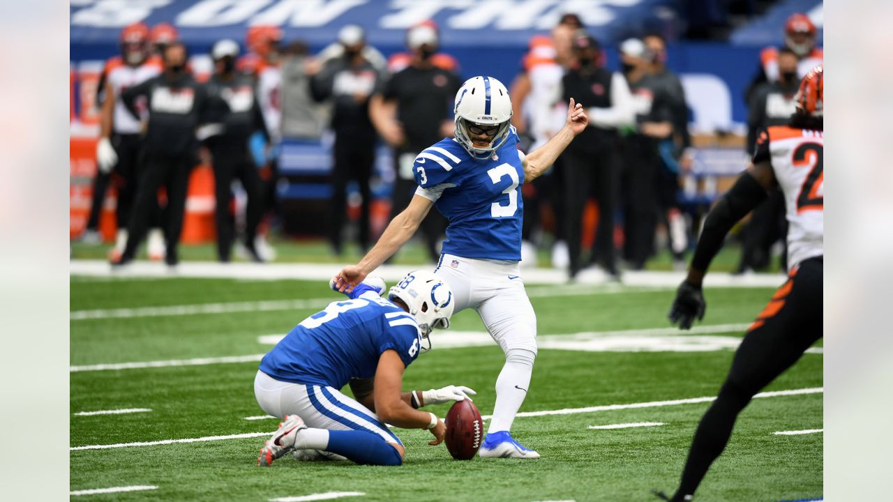 Rivers gets hot, Colts beat Bengals 31-27