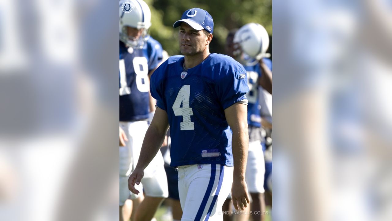 How Adam Vinatieri was reunited with his high school jersey