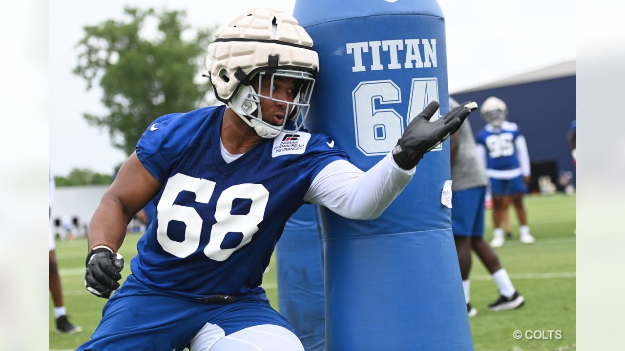 Indianapolis Colts quarterback Sam Ehlinger throws during practice at NFL  team's football training camp in Westfield, Ind., Wednesday, July 26, 2023.  (AP Photo/Michael Conroy Stock Photo - Alamy