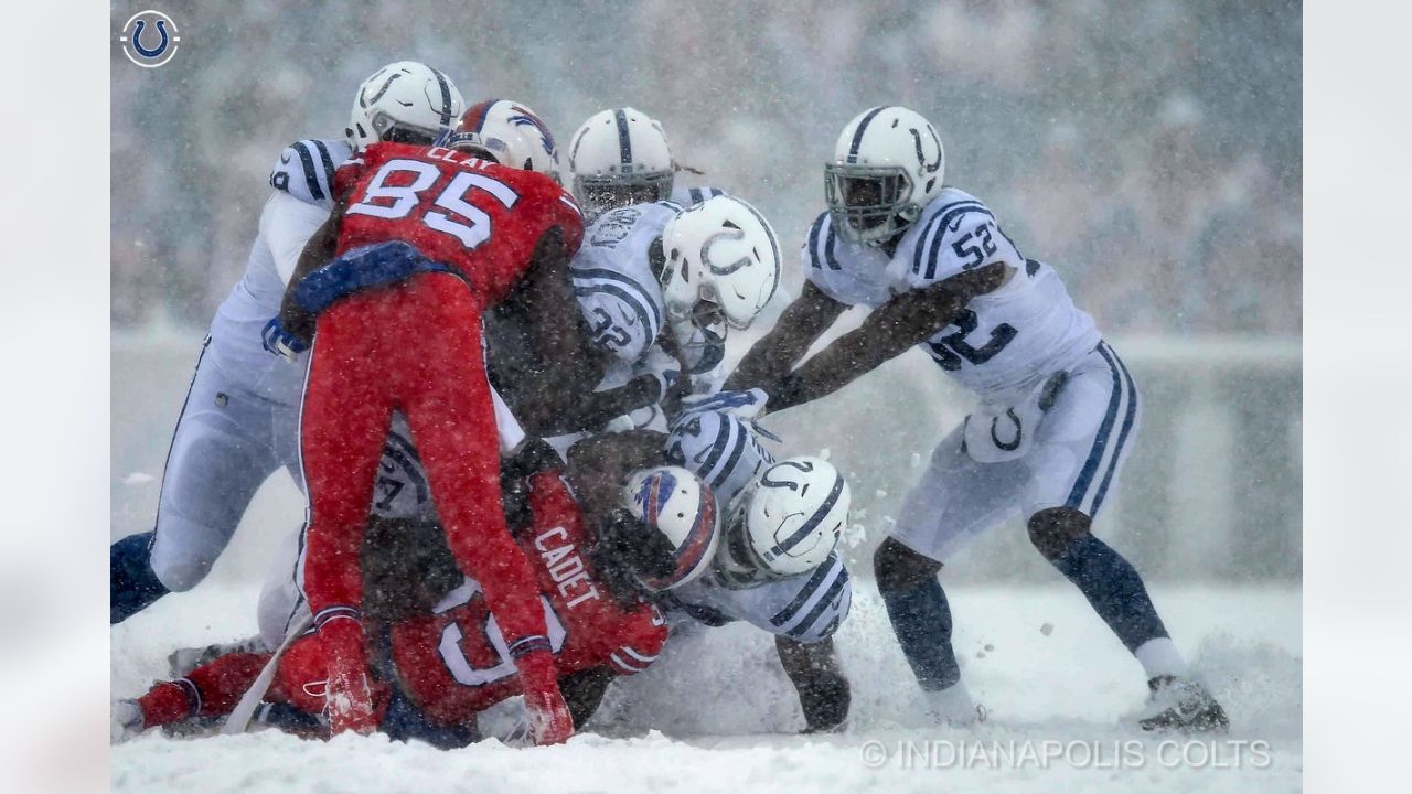 Former Colts Linebacker Barkevious Mingo Signs 2-Year Deal with Seahawks -  Stampede Blue