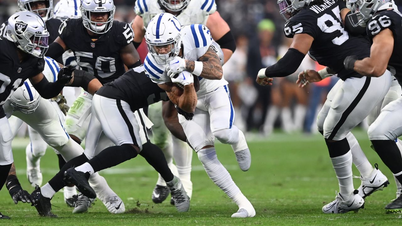 Colts RB Jonathan Taylor explodes for 161 rushing yards, 66-yard TD in Week  10 win over Raiders