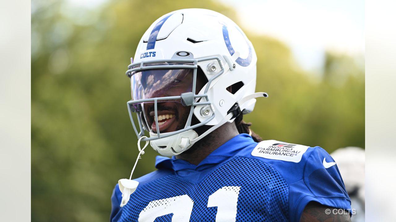 Colts Notebook: Ventrone discusses difficulty of life without Sanchez, Colts