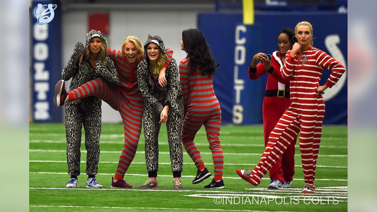 A fun look back at the 2015 Colts Cheerleaders during their themed onesie practice!