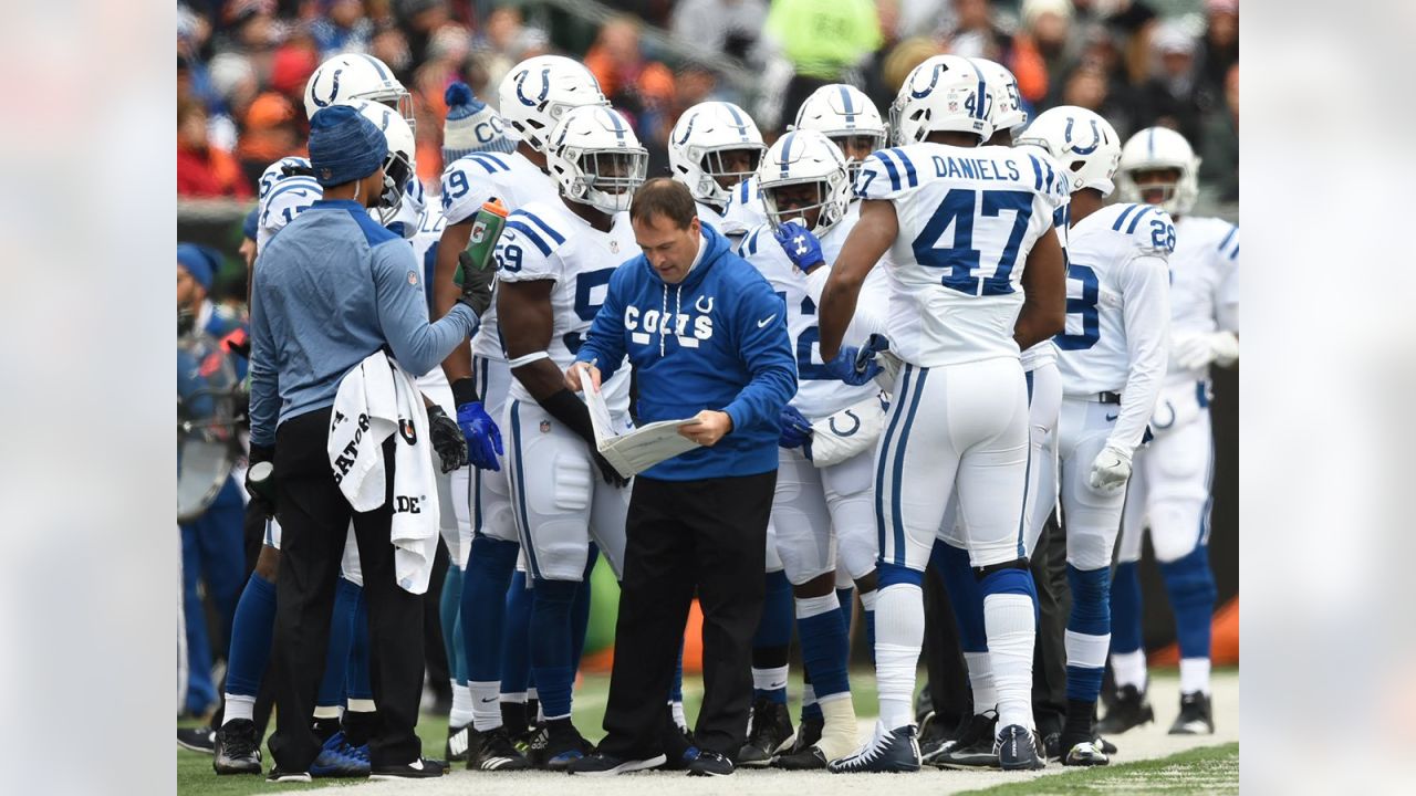 Colts lose late again, 24-23 to Bengals