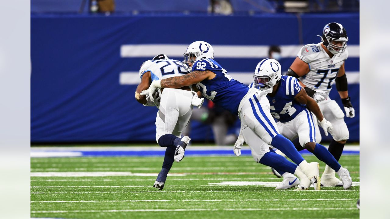 Henry leads Titans' run to AFC South lead 45-26 over Colts