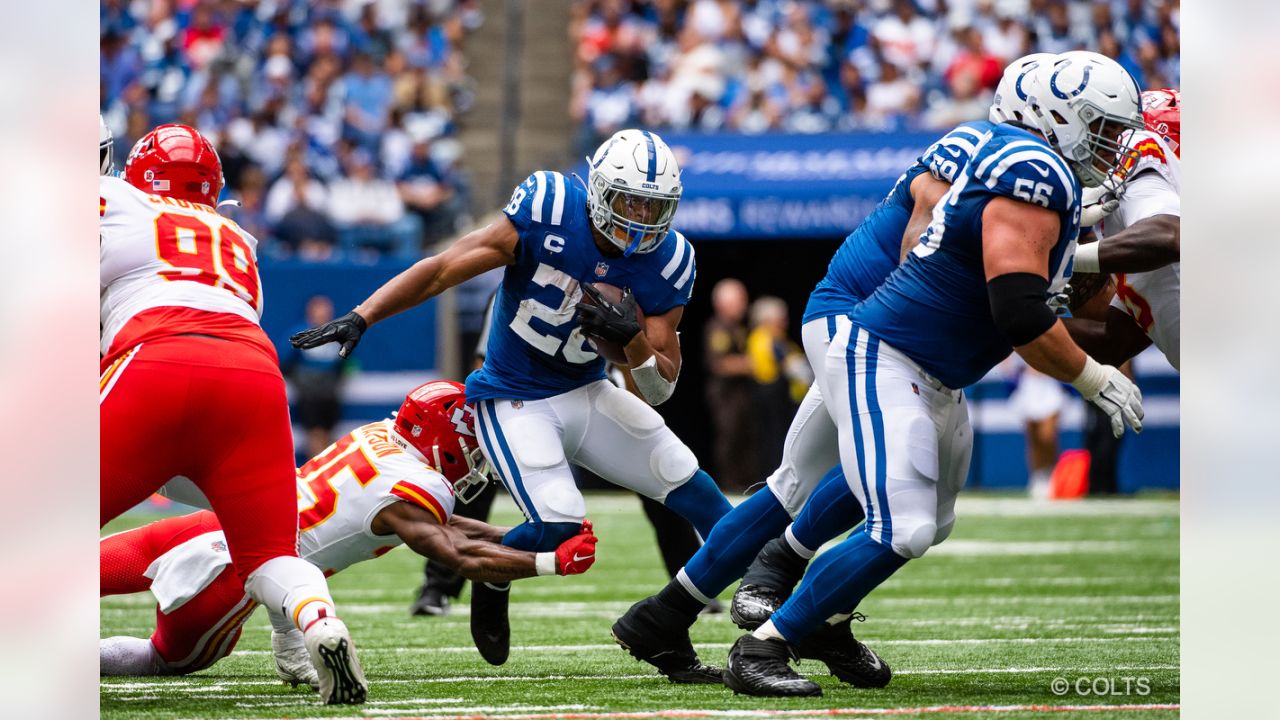 Frustrated by hamstring, Colts TE Jelani Woods confident he can contribute  when healthy