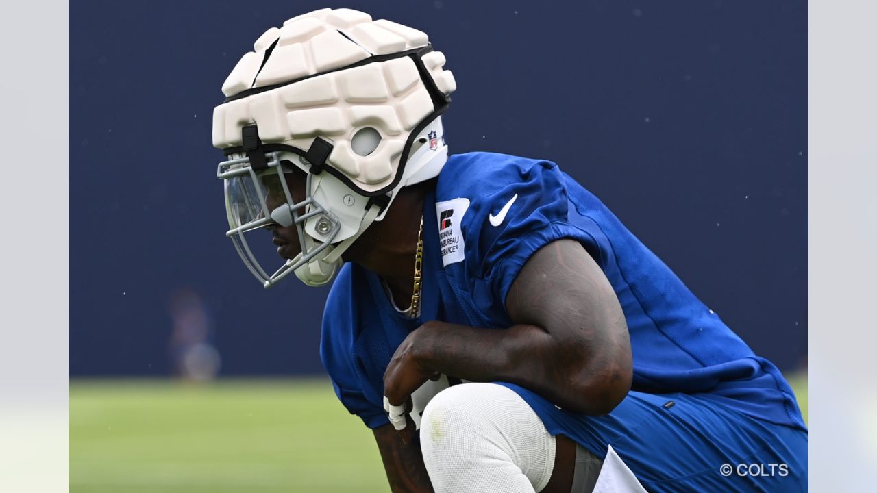 Indianapolis Colts quarterback Sam Ehlinger throws during practice at NFL  team's football training camp in Westfield, Ind., Wednesday, July 26, 2023.  (AP Photo/Michael Conroy Stock Photo - Alamy