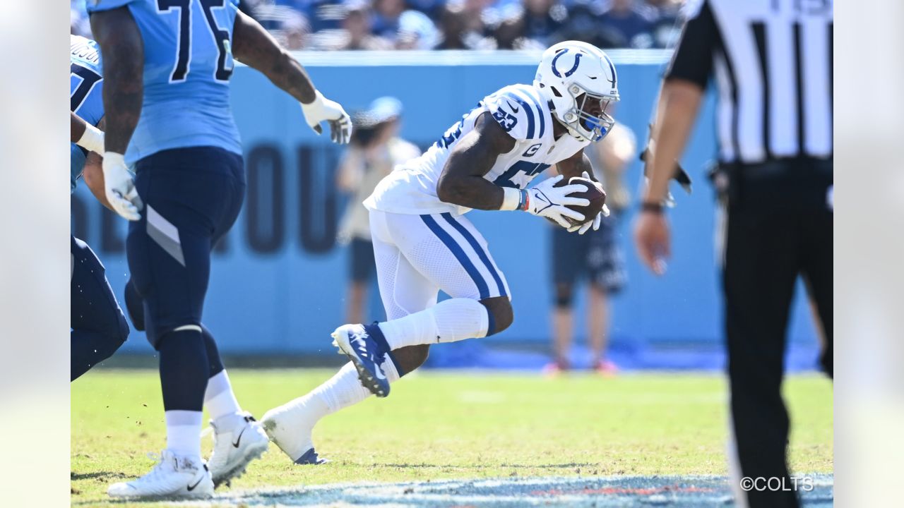 Colts vs. Lions: Darius Leonard forces game-changing turnover
