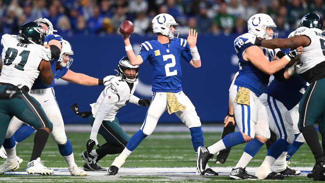 Valley News - NFL Roundup: Colts Left Out in Cold; Eagles Win East, Lose QB