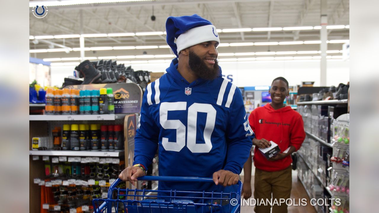 Colts Team Up With Cops To Shop With Kids