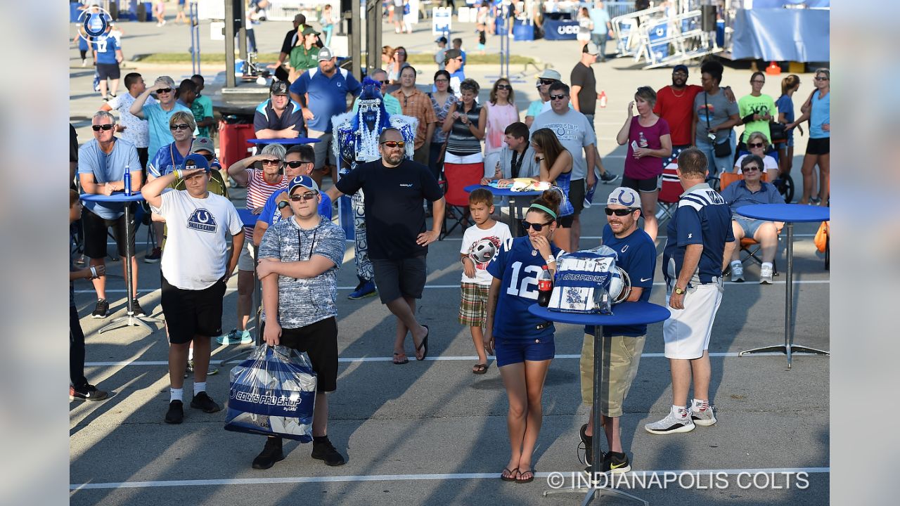 How to do Indianapolis Colts Training Camp as a family - the CityMoms —  theCityMoms