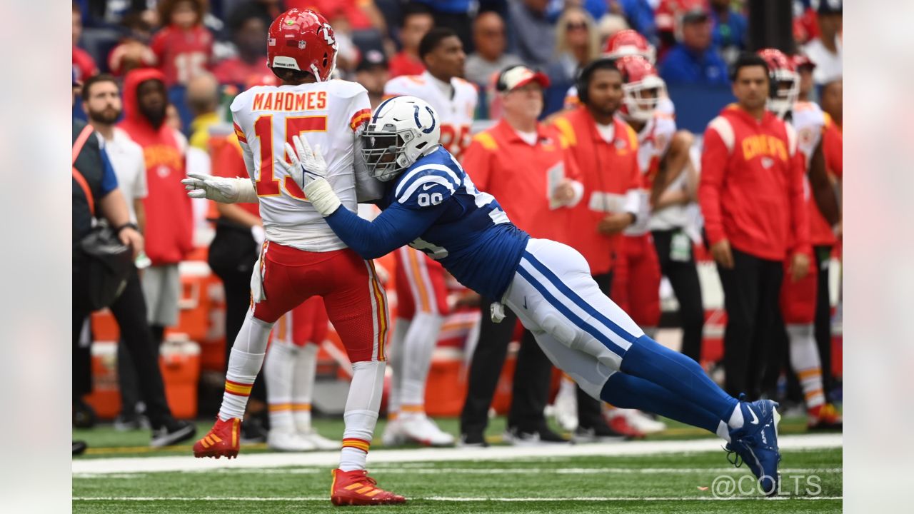 Podcast: Should KC Chiefs fear winless Colts? Also, Mahomes goes to high  school games?