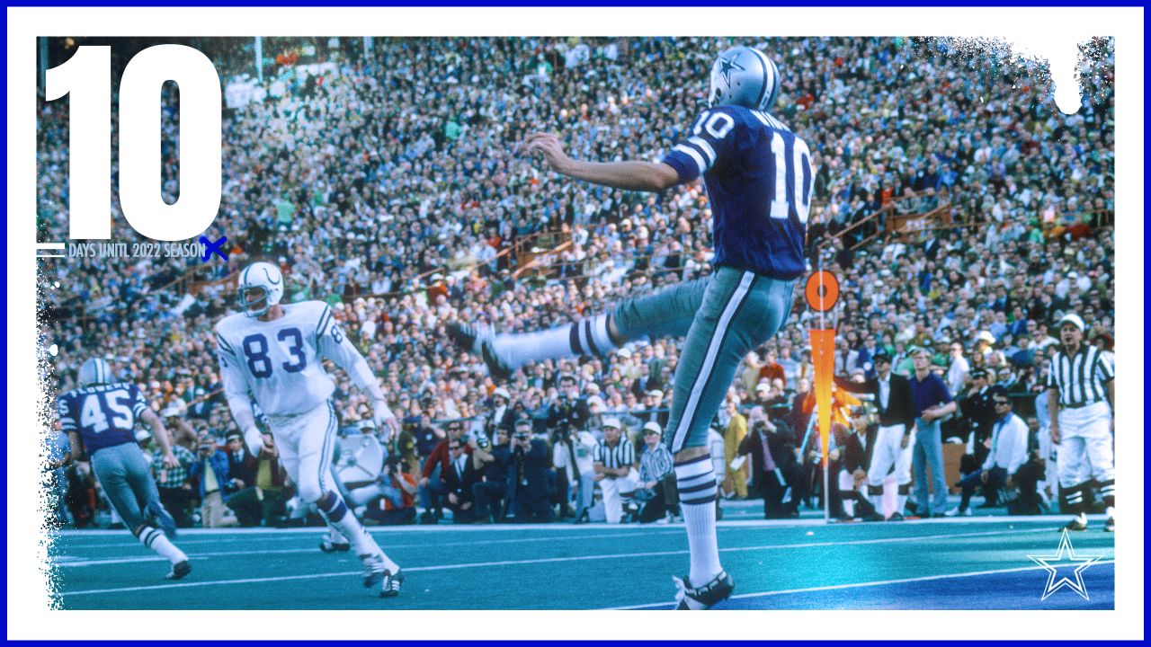 Chicago Bulls Equipment Manager Steve Pankow Capturing Magic of The 1985  Chicago Bears With Matching Jersey Numbers