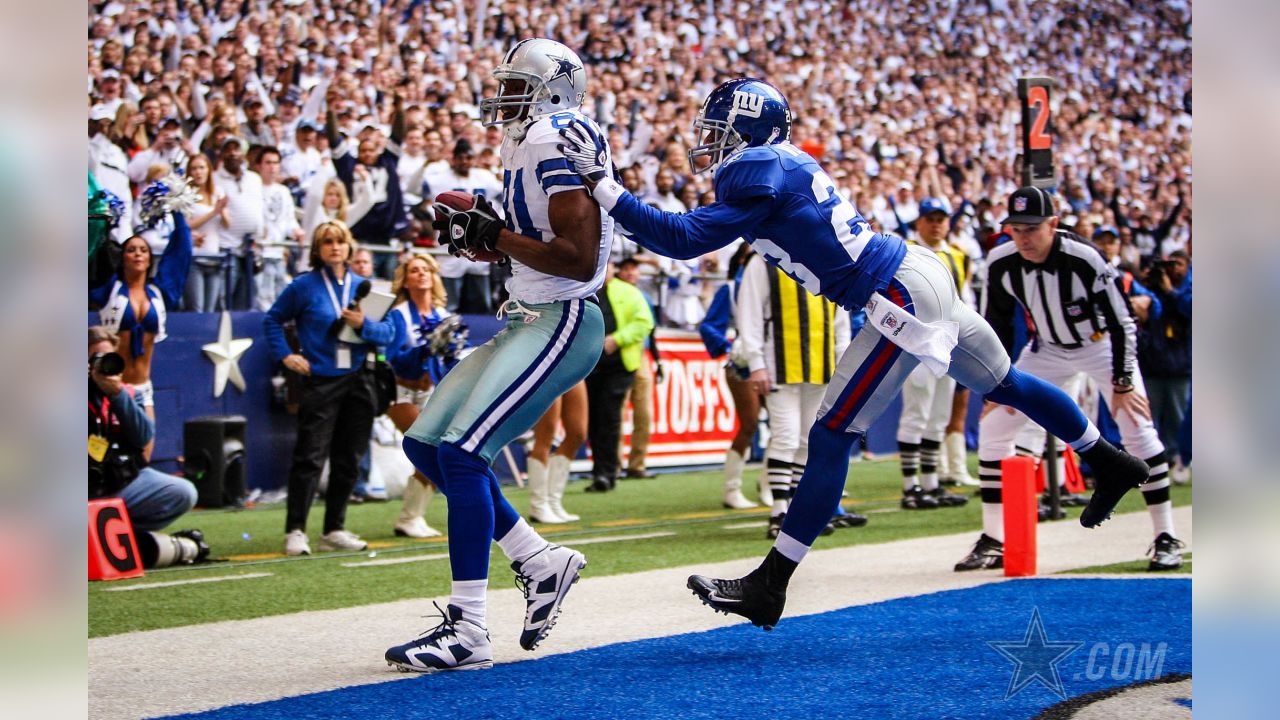 FRISCO, TX - JUNE 02: Dallas Cowboys wide receiver Simi Fehoko (81) makes a  catch during the