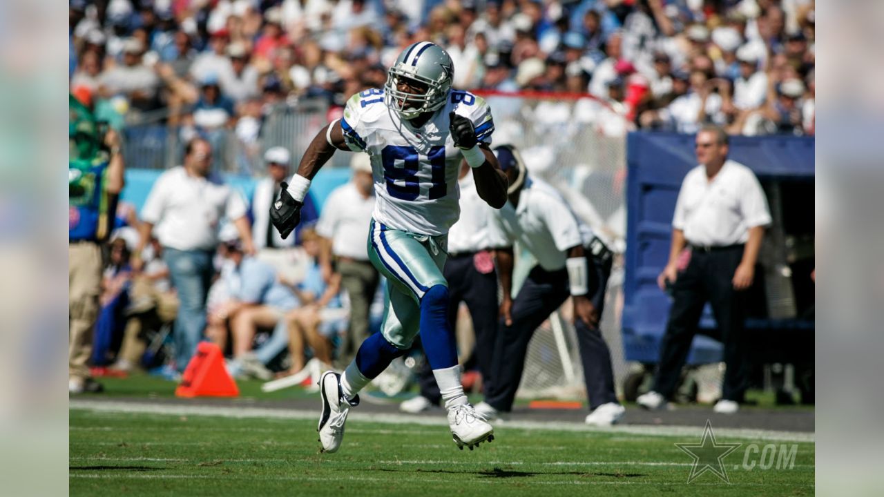 Dallas Cowboys wide receiver Terrell Owens (81) steps into the end