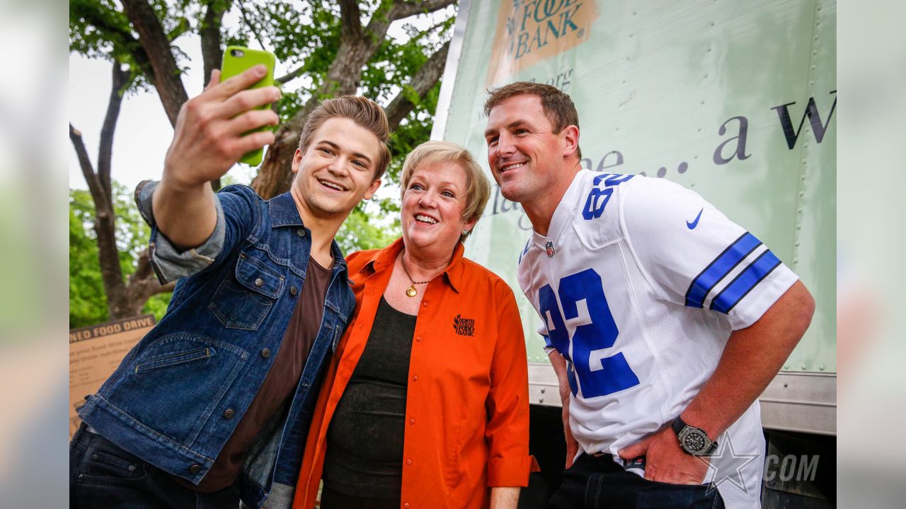 Dallas Cowboys - Congratulations to Jason Witten who was awarded the Bob  Lilly Award presented by Reliant Energy ® prior to tonight's game!  #DallasCowboys