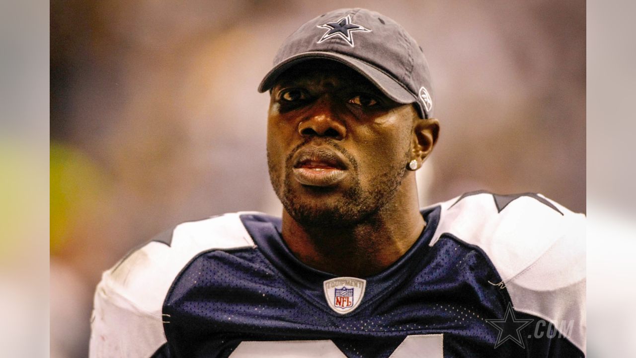 Wide-Receiver Terrell Owens of the San Francisco 49ers watches