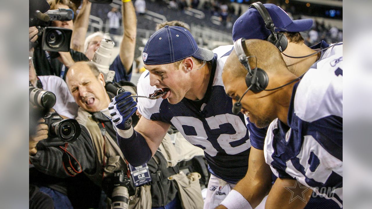 Dallas Cowboys tight end Jason Witten (82) warms up prior to the NFL - NFC  Playoffs football game between the Philadelphia Eagles and Dallas Cowboys  at Cowboys Stadium in Arlington, Texas. Cowboys