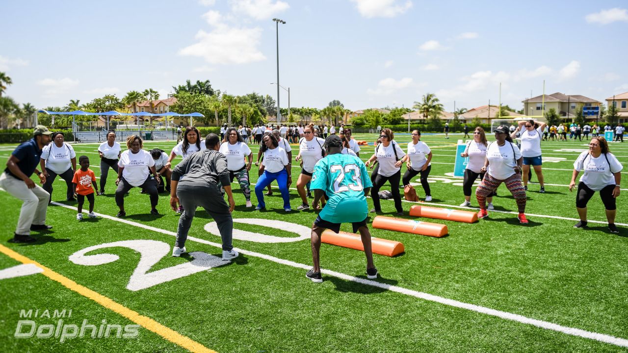 Miami Dolphins Impact 119 High School & Youth Teams & More Than