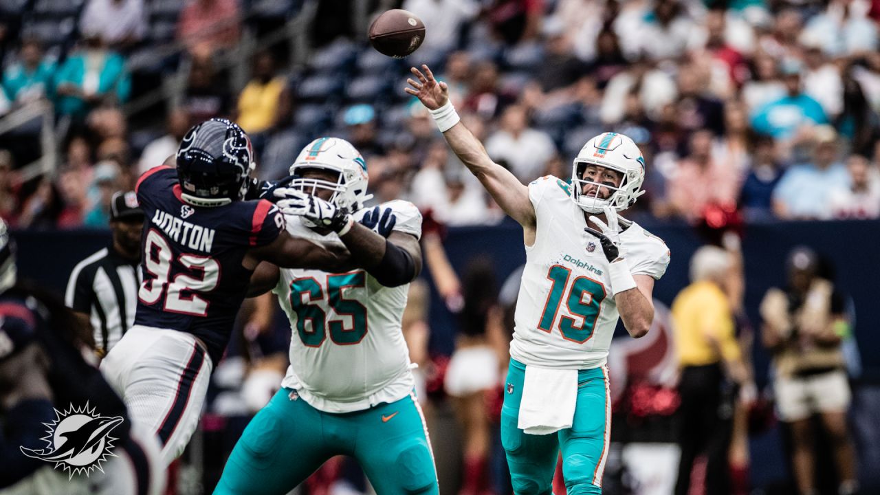 3,730 Houston Texans V Miami Dolphins Photos & High Res Pictures