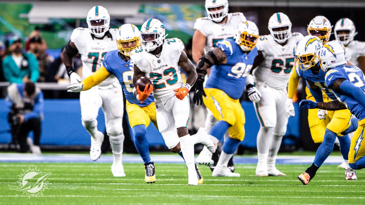 Miami Dolphins emerge victorious over Los Angeles Chargers in a thrilling  36-34 contest - BVM Sports