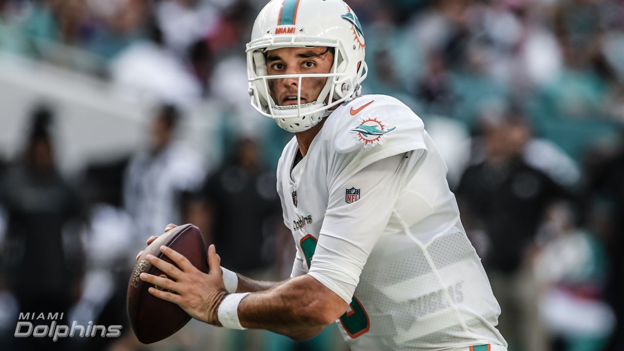 Miami Dolphins go long on multiple social-media platforms for Gase intro