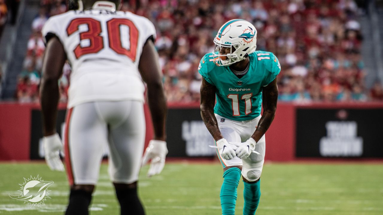 Photo gallery: Dolphins at Buccaneers, Sunday, October 10, 2021