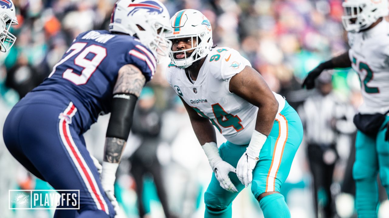 BUFFALO, USA, JANUARY 10, 2023: Miami Dolphins vs. Buffalo Bills. NFL Wild  Card Round 2023, Silhouette of NFL player of american football. holding bal  Stock Photo - Alamy