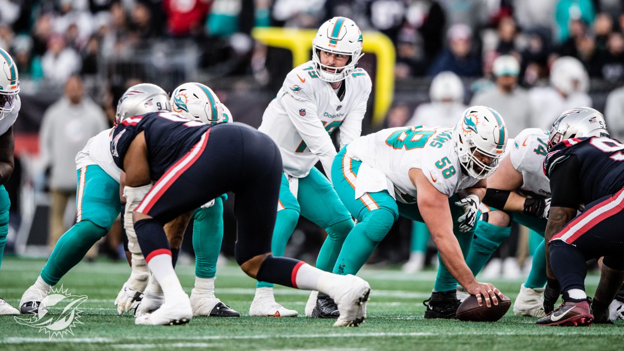 Miami Dolphins at New England Patriots Gameday Photos