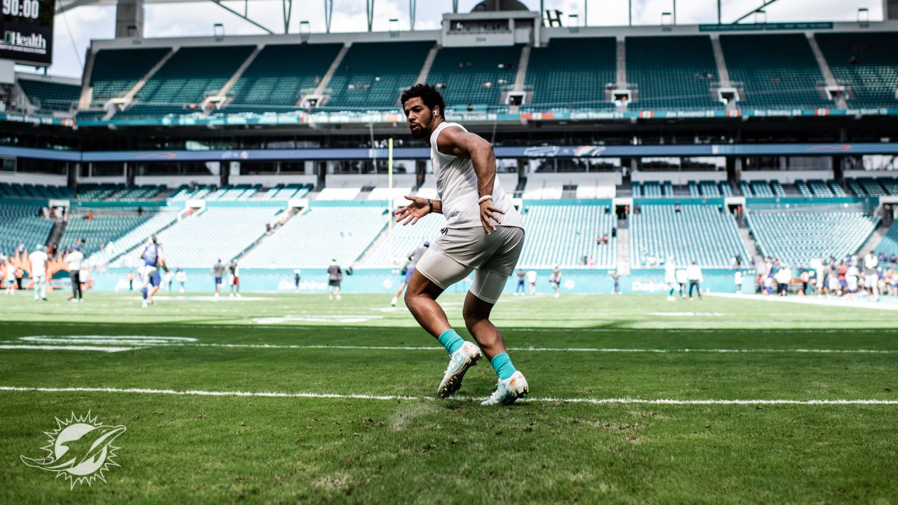 Hard Rock Field looks atrocious for Jets-Dolphins game