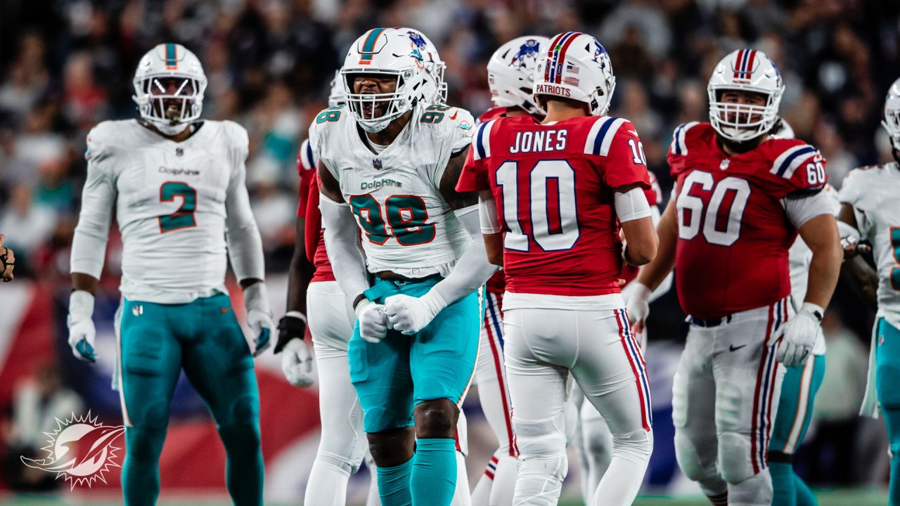 Photo Gallery: Dolphins at Patriots