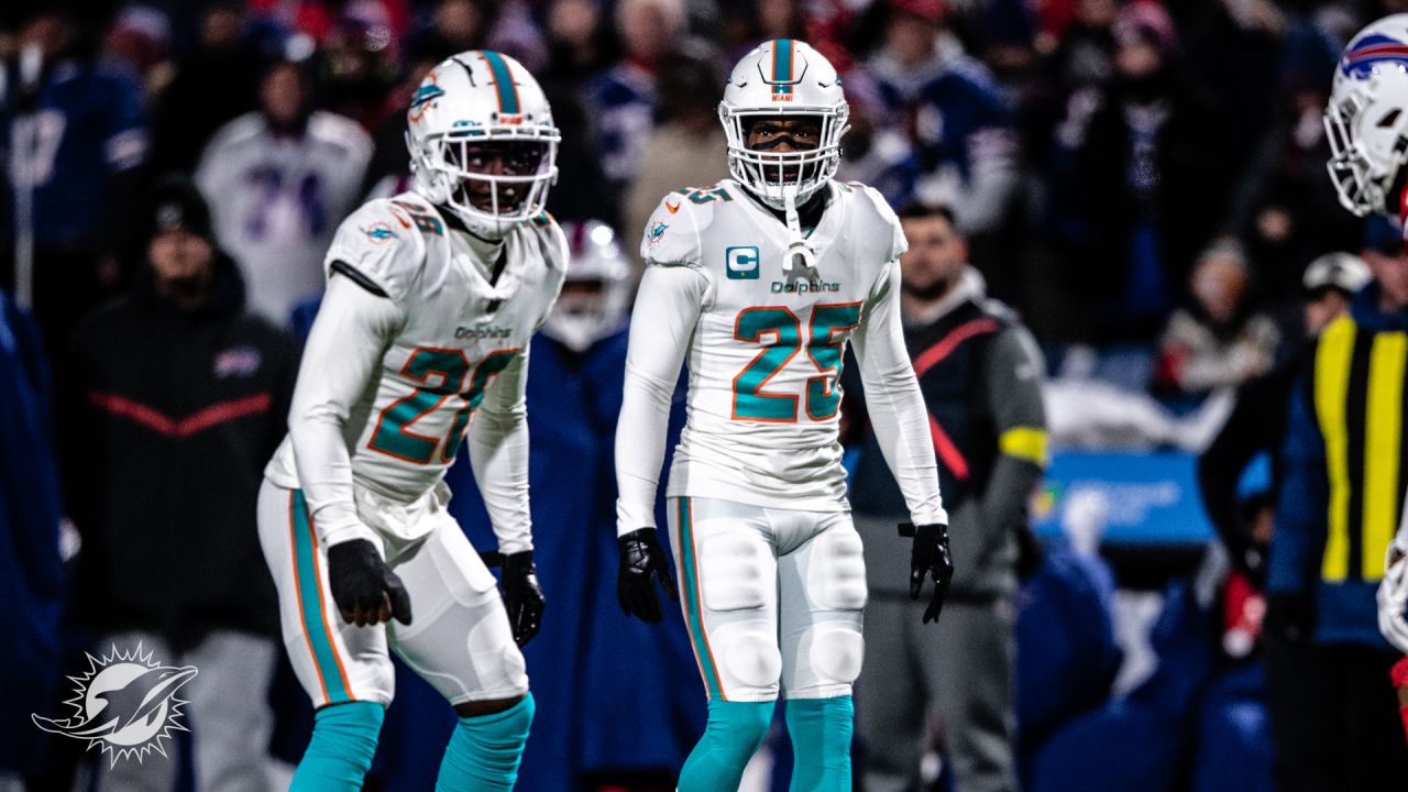 Photo Gallery: Dolphins at Bills, Saturday, December 17, 2022