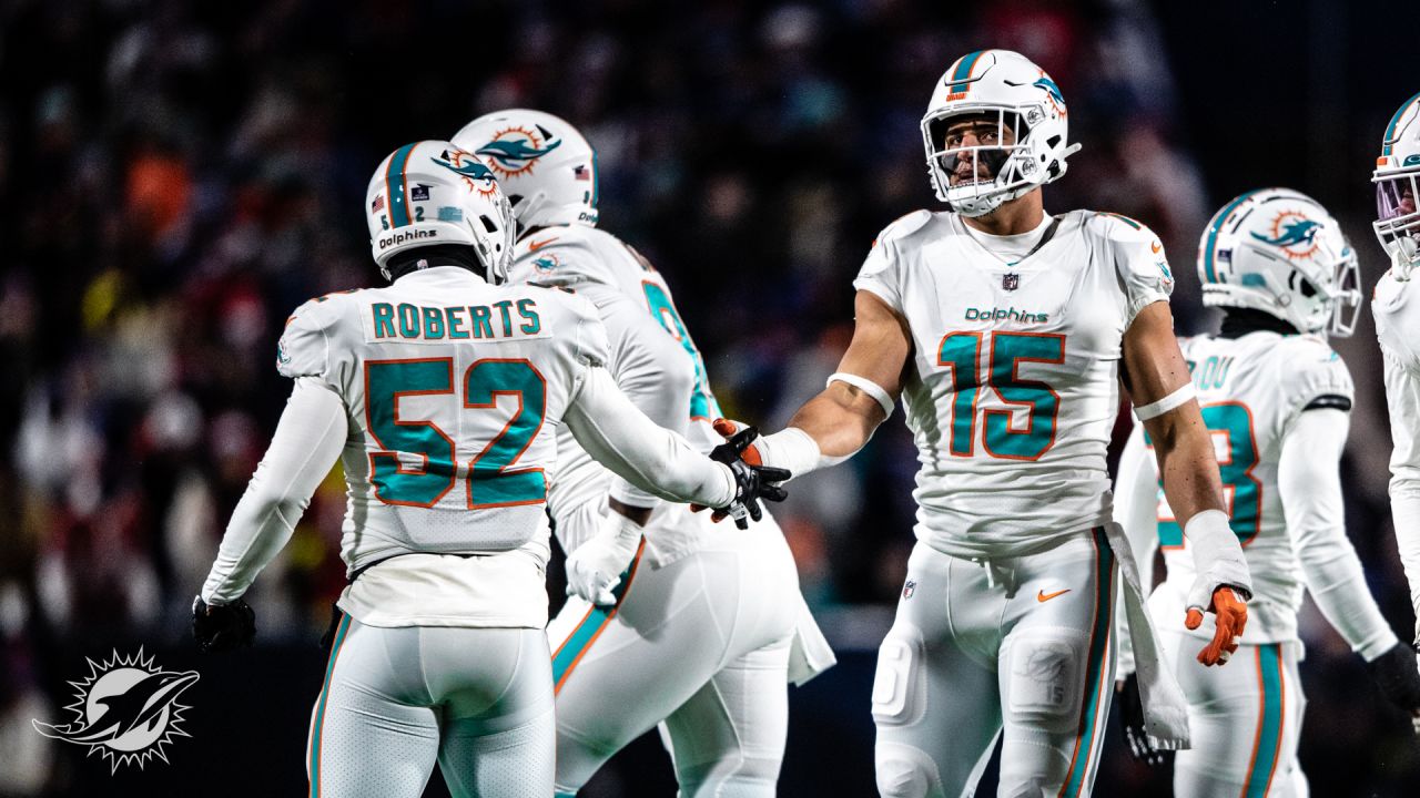 PHOTOS: Gameday - Miami Dolphins at Buffalo Bills - Week 15