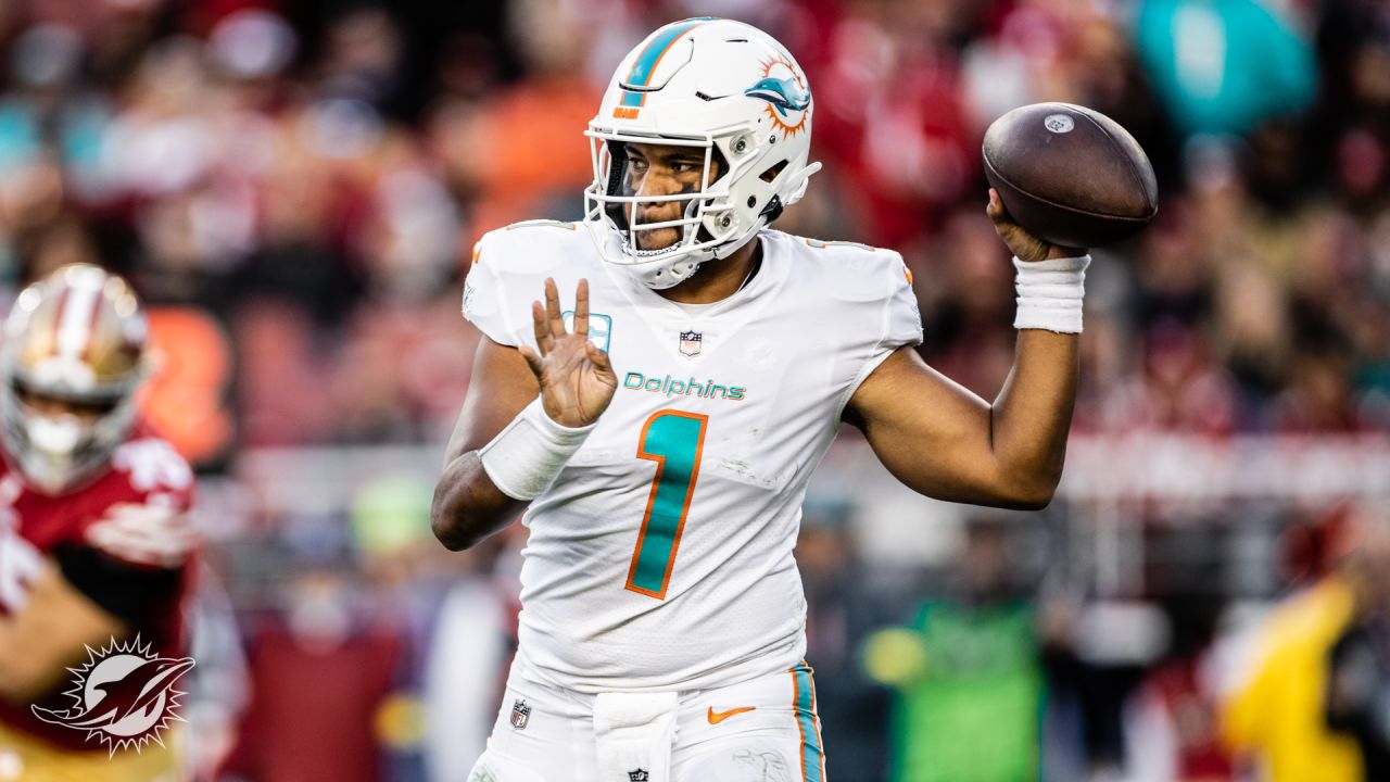 PHOTOS: Gameday - Miami Dolphins at San Francisco 49ers - Week 13