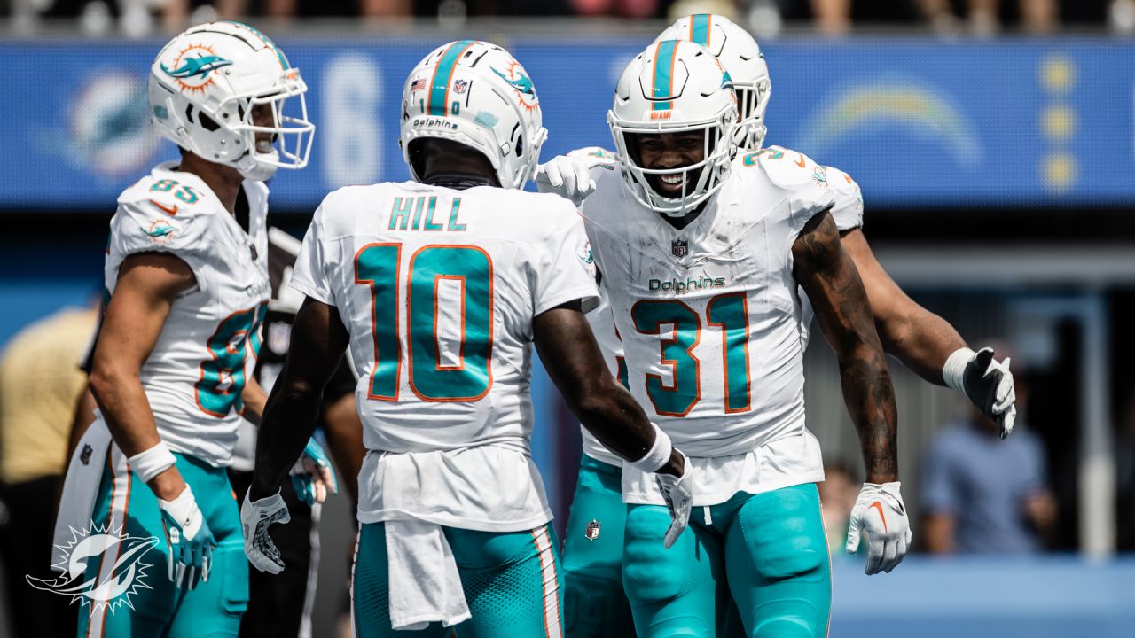 4,617 Dolphins V Chargers Stock Photos, High-Res Pictures, and