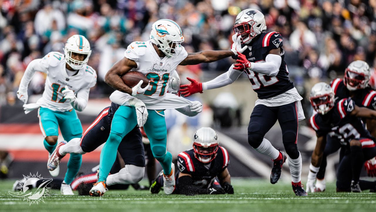 NFL Week 17 PFF ReFocused: Miami Dolphins 27, New England Patriots