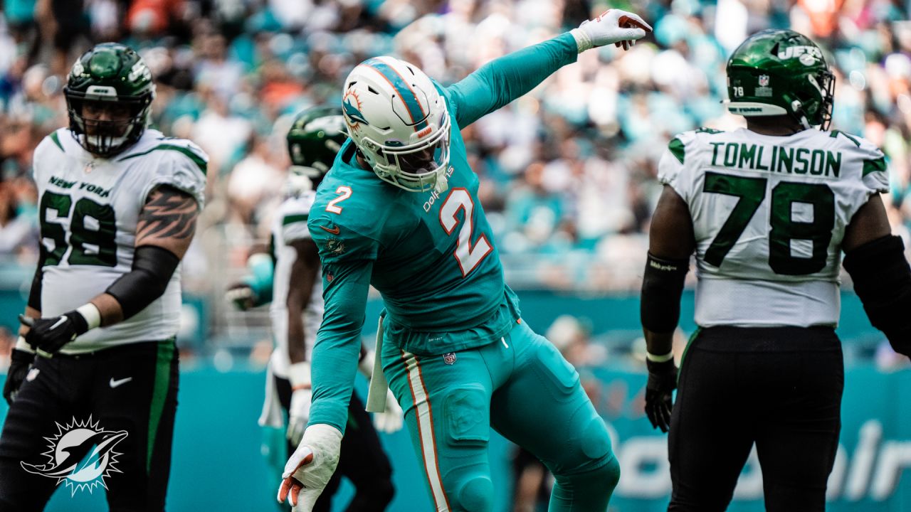 View photos from the Dolphins vs. Jets game.