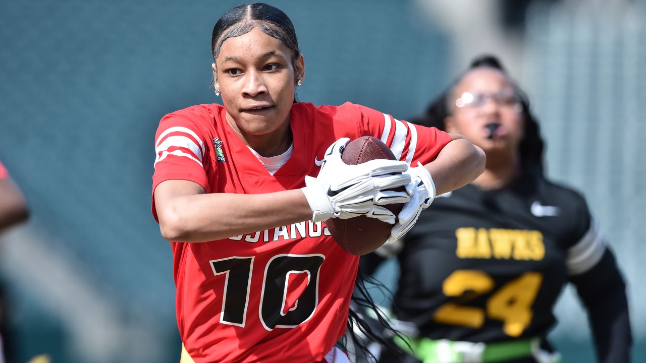 Rams celebrate Women's History Month with nine girls' flag football clinics  for local youth