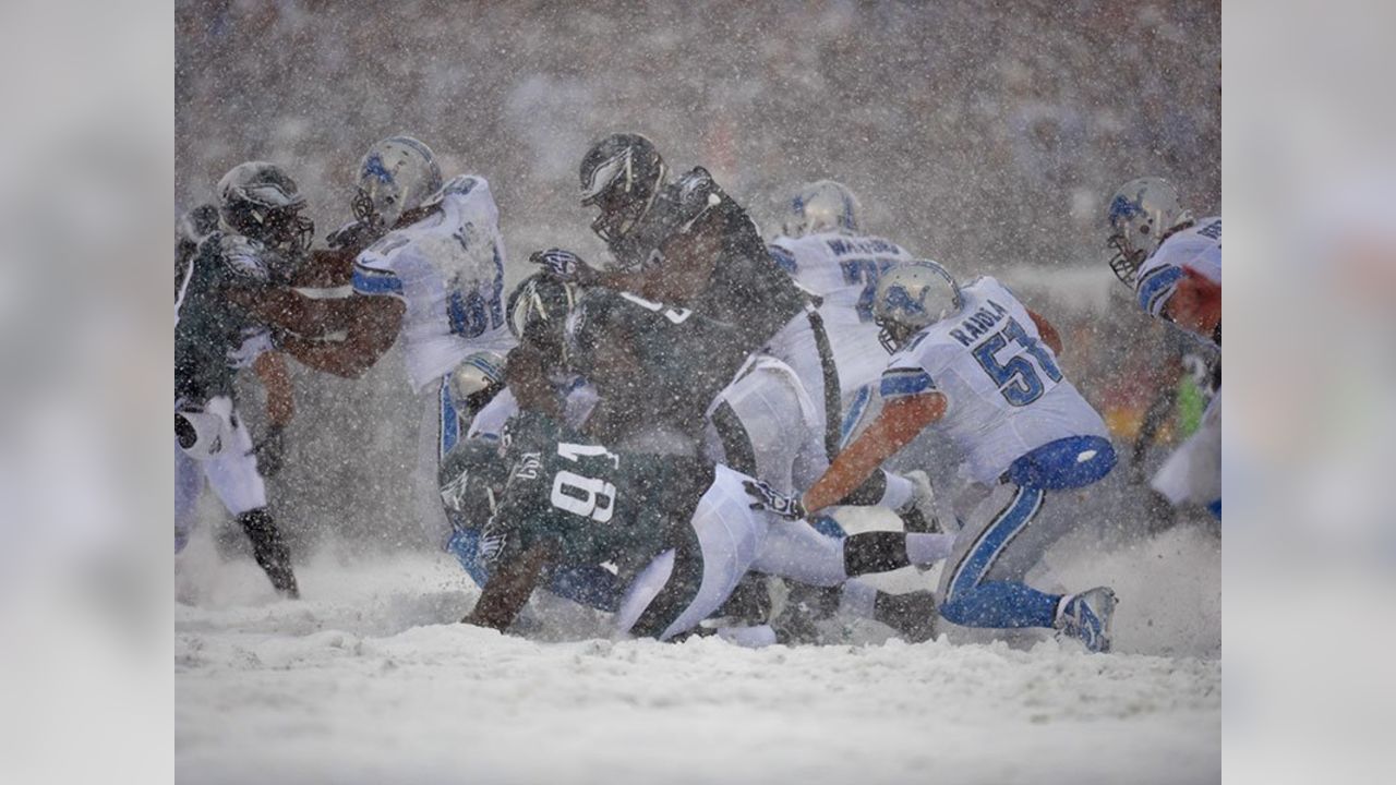 Lions vs. Eagles Snow Bowl in 2013