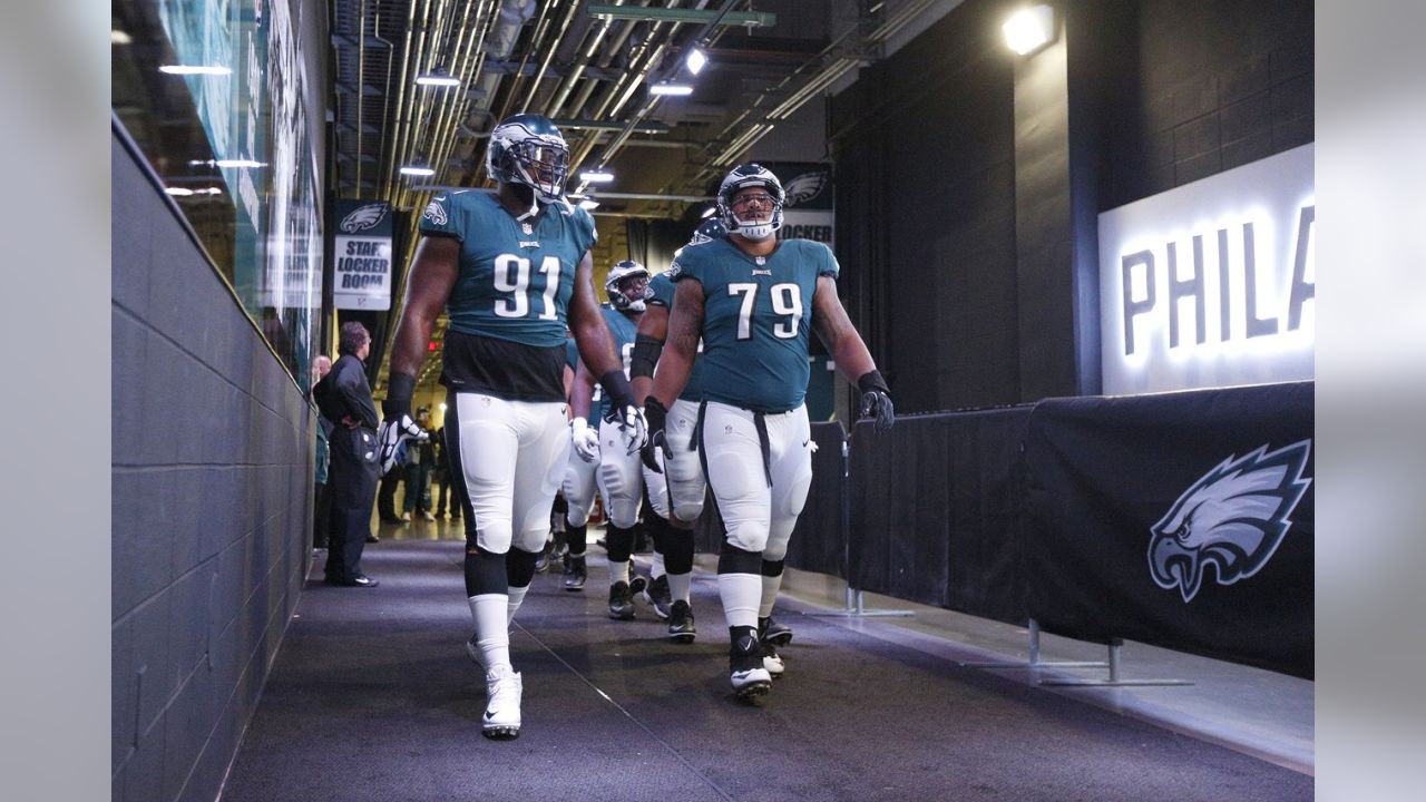 Eagles 15, Falcons 10: Nick Foles, Fletcher Cox, Jalen Mills lead